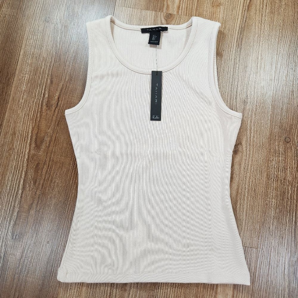 ☔️🔸️NWT Tahari Beige Ribbed Scoop Neck Sleeveless Top Small